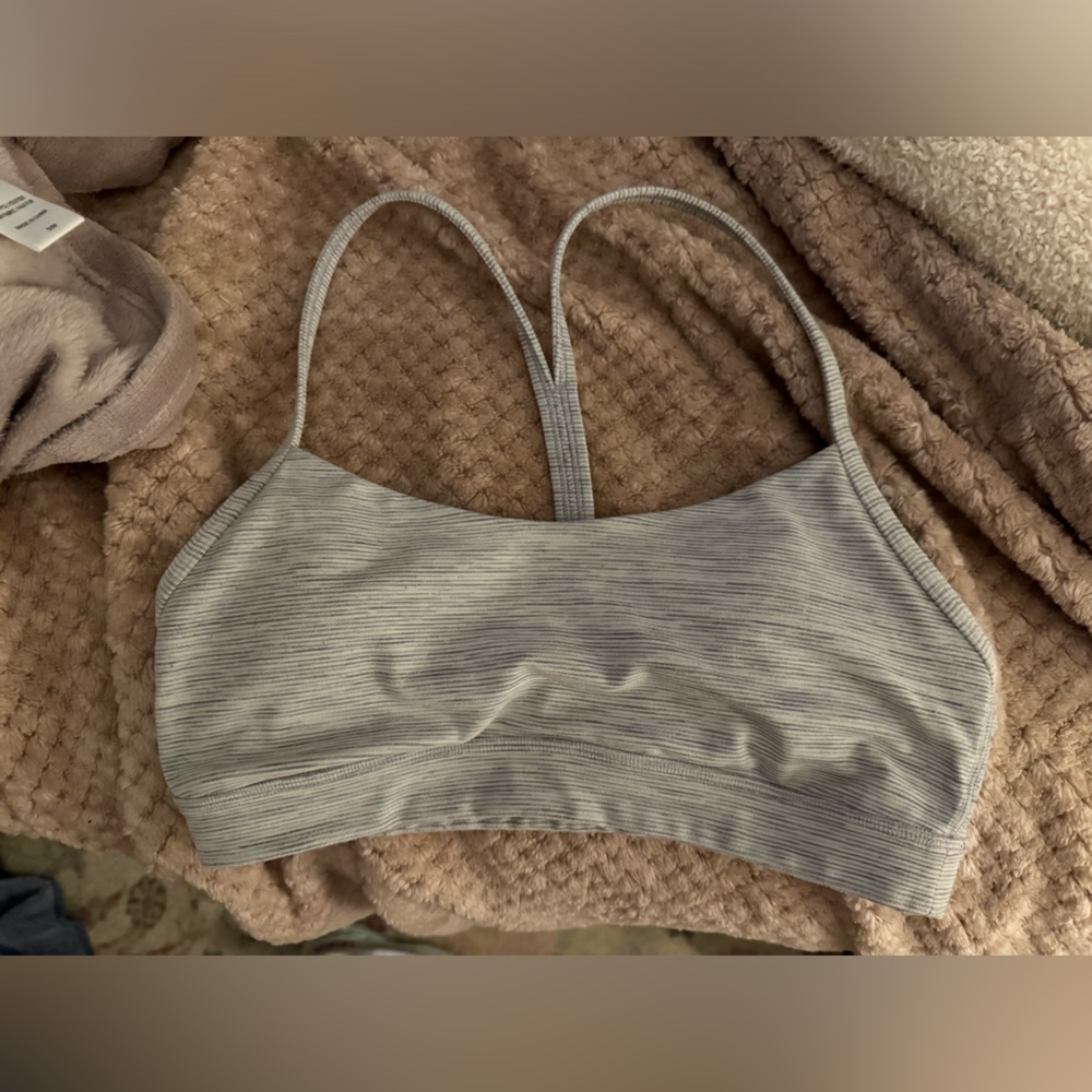 Lululemon Flow Y Sports bra